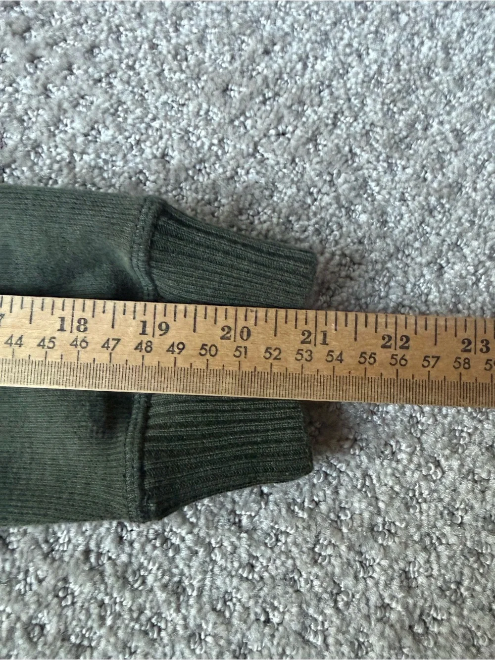 Class Club Boy’s Size 10/12 Olive Green Crewneck 1/4 Zip Knit Sweater